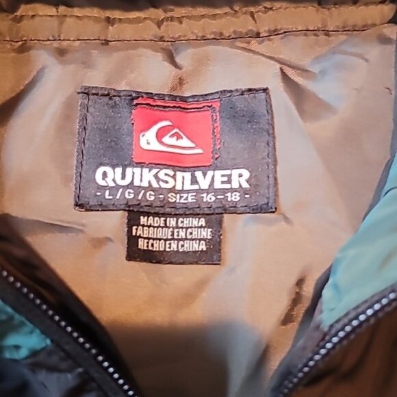 Quicksilver Boys Large hooded Jacket. Inside and Outside 100% polyester - Picture 3 of 6